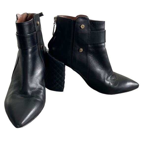 BCBGMaxazria Jarod Quilted Moto Heeled Ankle Boot Black Leather Size 6 - Picture 1 of 10
